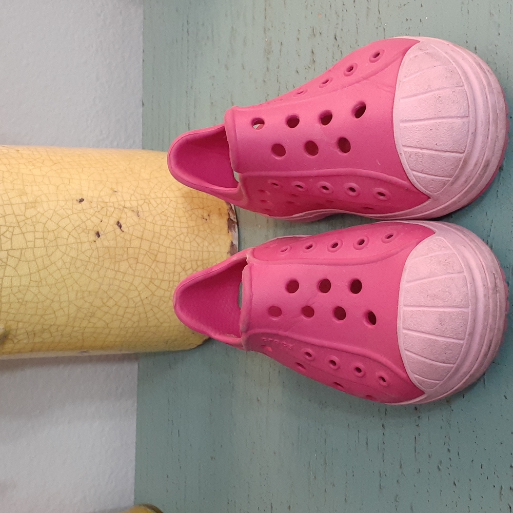 CROCS SZ 8 C